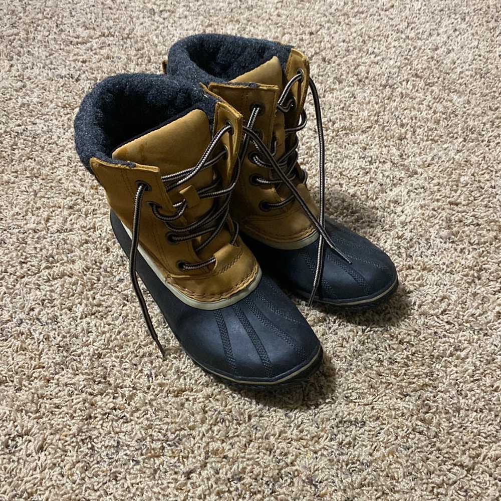 Sorel snow boots